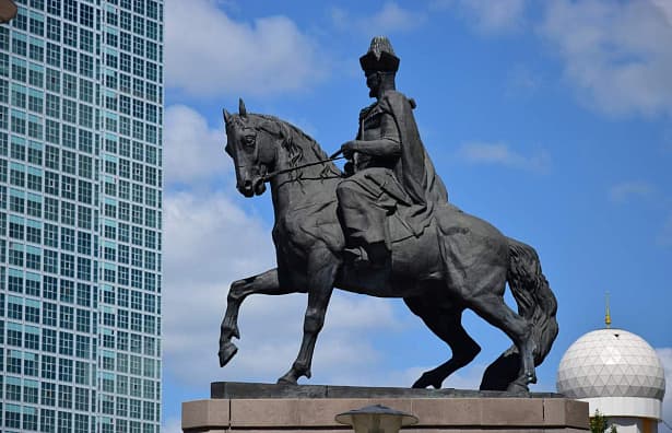 Monumento a Kenesary