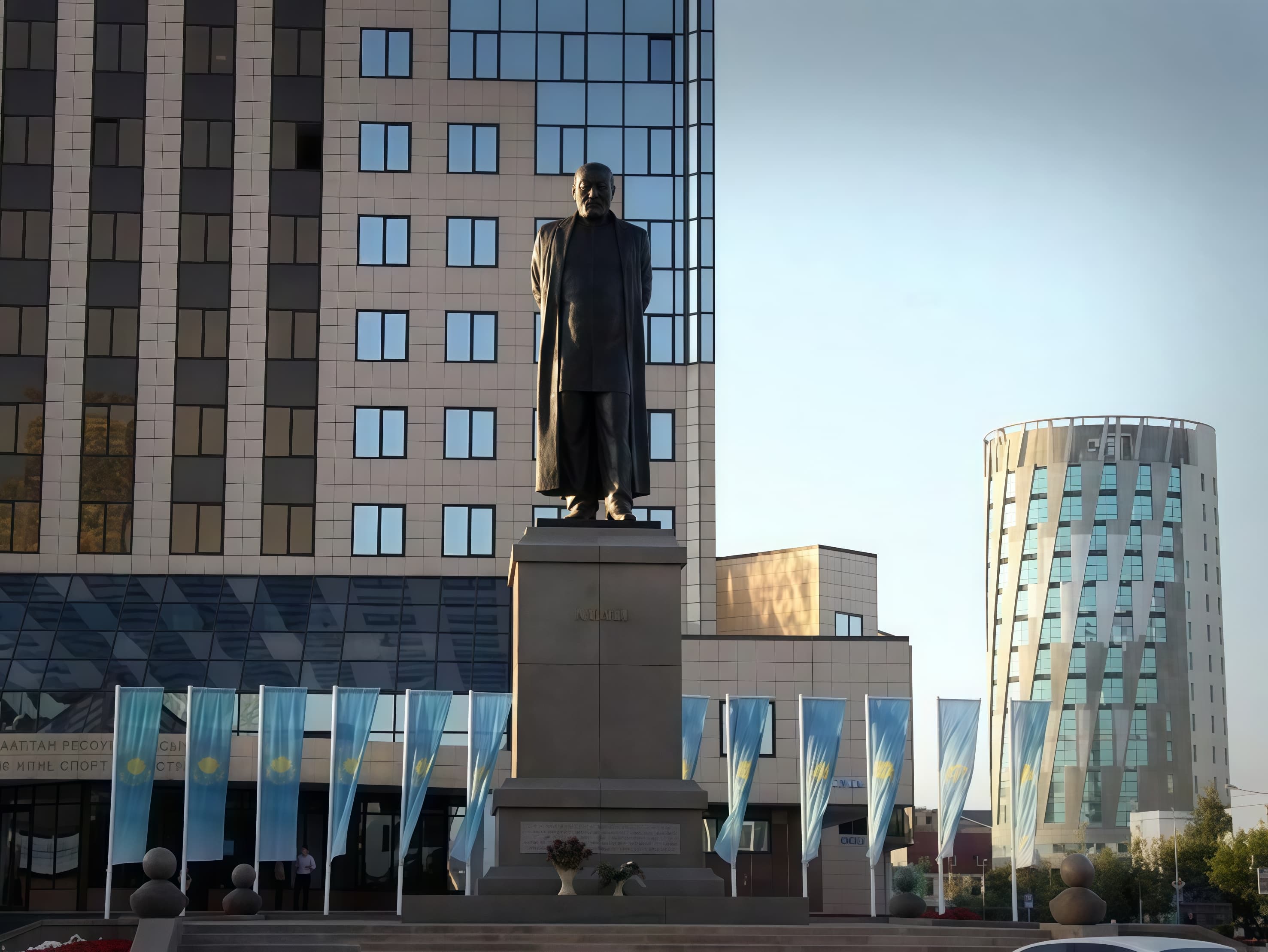 Monumento a Abai Kunanbayev