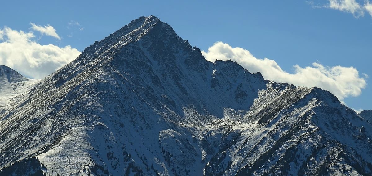 Большой Алматинский пик (3680 м) at Almaty Berge - näher als sie scheinen, Kazakhstan