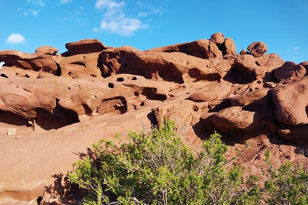 卡图塔乌山在阿尔廷-埃梅尔国家公园 nature and attractions in Kazakhstan